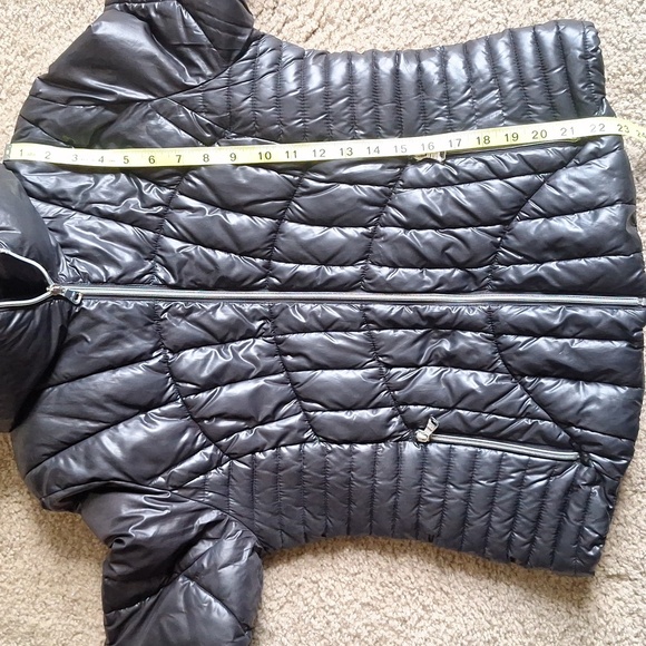 Guess Women's Black Puffer Jacket Size L - Picture 13 of 16